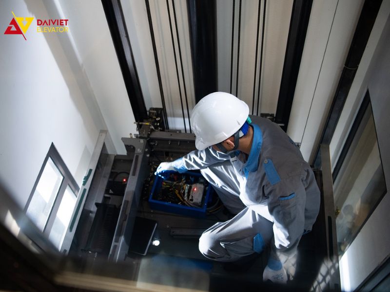 Thang máy tải hàng Đà Nẵng